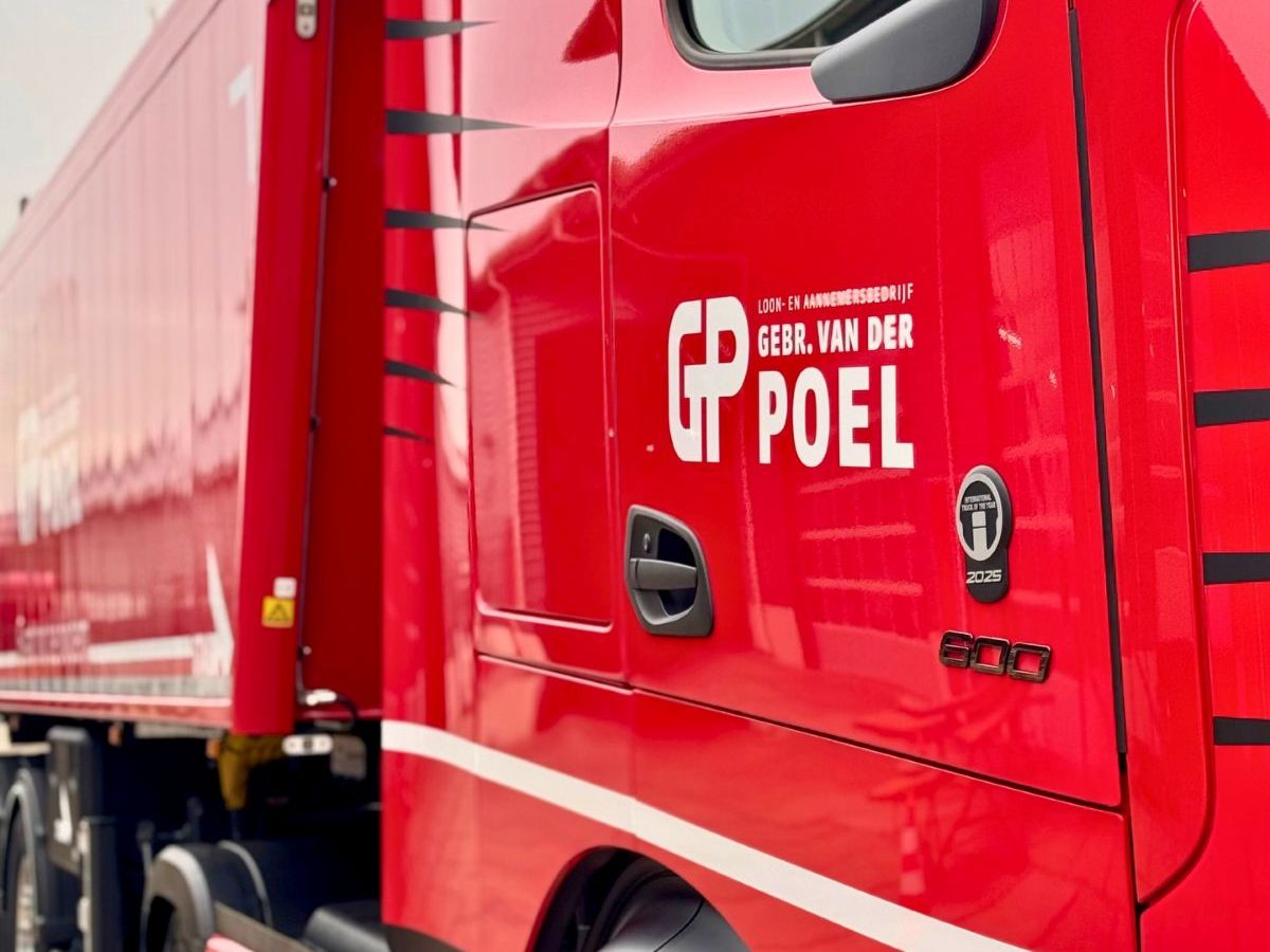 Nieuwe elektrische Mercedes-Benz eActros 600 in gebruik